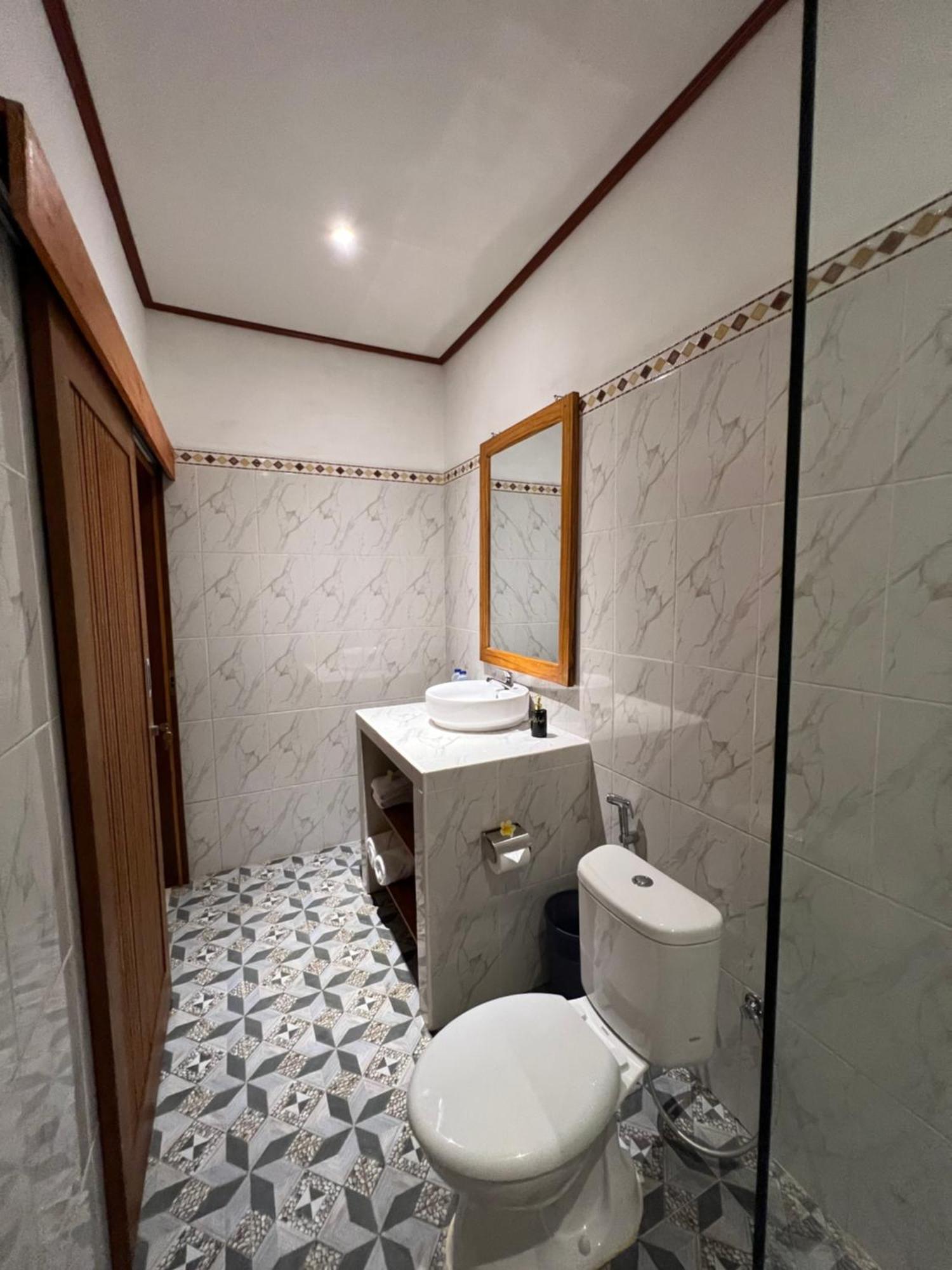 Bisbis House Iseh Village Selat Екстер'єр фото