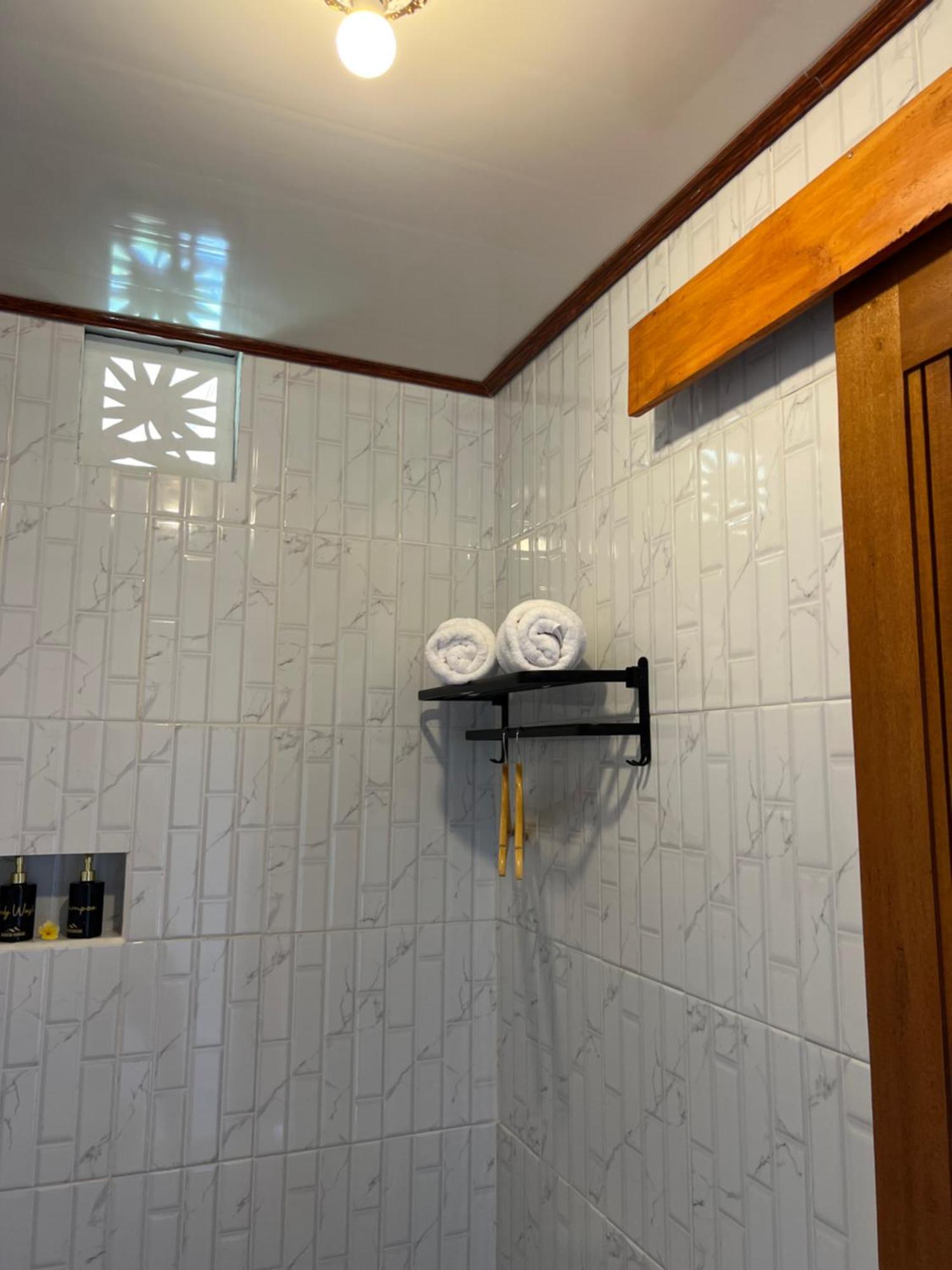 Bisbis House Iseh Village Selat Екстер'єр фото