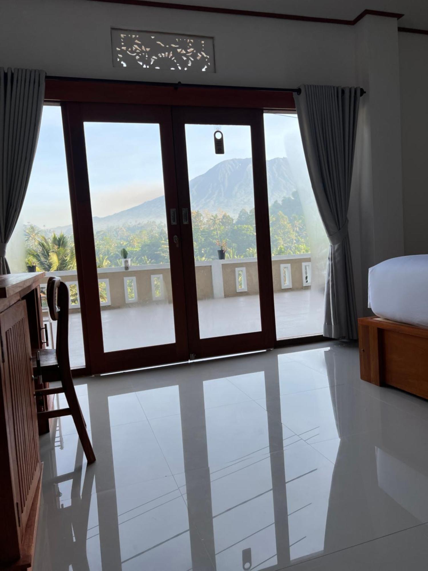 Bisbis House Iseh Village Selat Екстер'єр фото